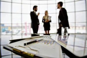 10 kryteriów wyboru firmy outsourcingowej ds. ochrony środowiska dla kawiarni i restauracji